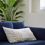 A Bright Parisian Loft In The Heart Of The 17th Arrondissement * パリ