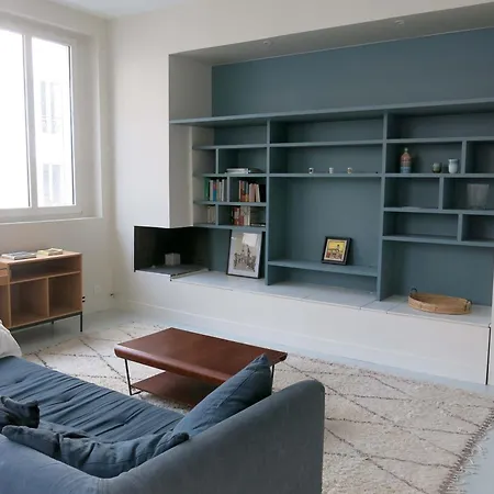 A Bright Parisian Loft In The Heart Of The 17th Arrondissement * Paříž