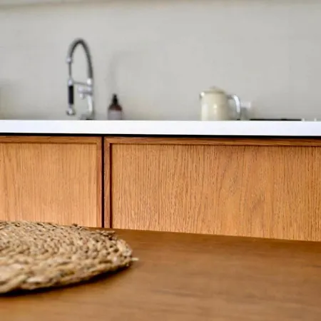 A Bright Parisian Loft In The Heart Of The 17th Arrondissement Париж