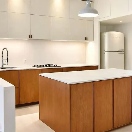 A Bright Parisian Loft In The Heart Of The 17th Arrondissement * Париж