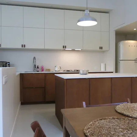 Apartmán A Bright Parisian Loft In The Heart Of The 17th Arrondissement *