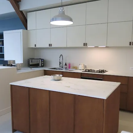 A Bright Parisian Loft In The Heart Of The 17th Arrondissement Paříž