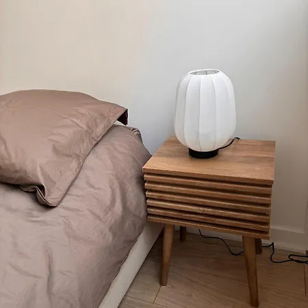 Appartamento A Bright Parisian Loft In The Heart Of The 17th Arrondissement Parigi