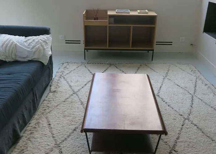 A Bright Parisian Loft In The Heart Of The 17th Arrondissement * Paříž