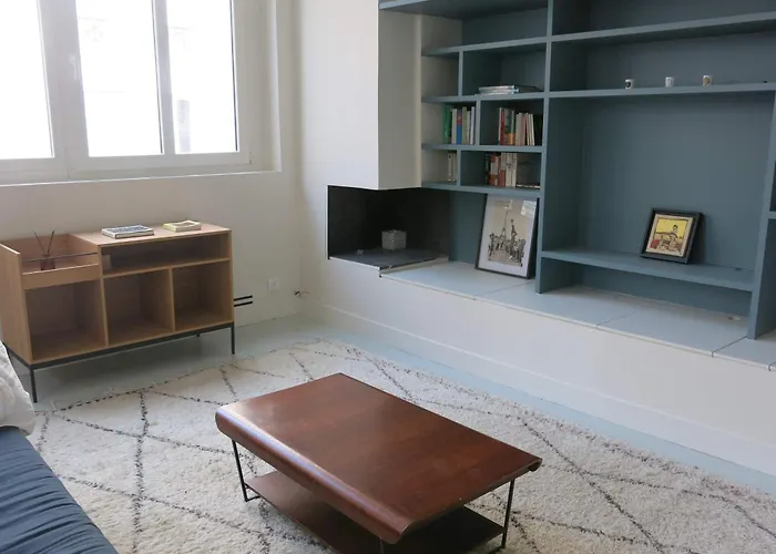 Apartmán A Bright Parisian Loft In The Heart Of The 17th Arrondissement *