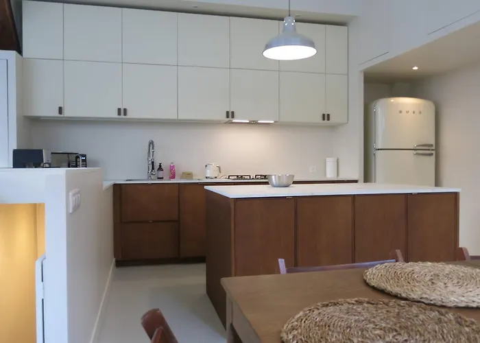 Apartmán A Bright Parisian Loft In The Heart Of The 17th Arrondissement *
